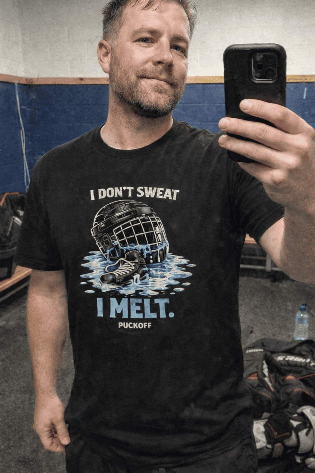Hockey T-Shirt Herren – I Don’t Sweat I Melt Spruch Shirt