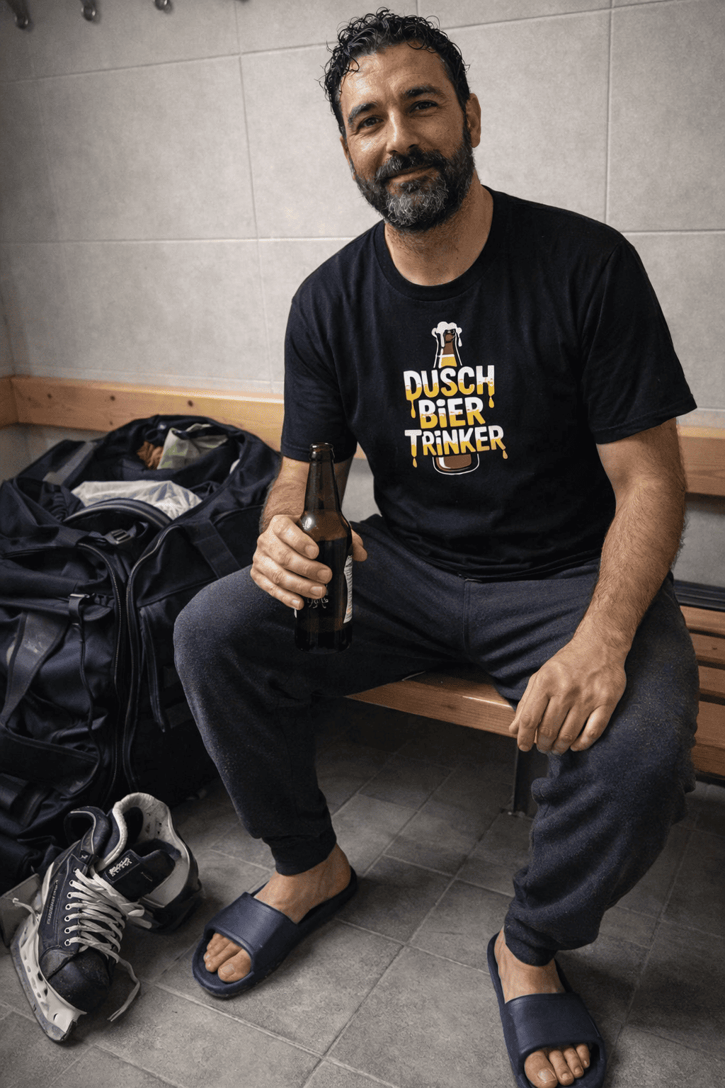 Duschbier T-Shirt Herren – Hockey Kabine Humor Shirt